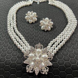 Pearl Flower and Crystal Necklace and Earring Set White Gold Plated